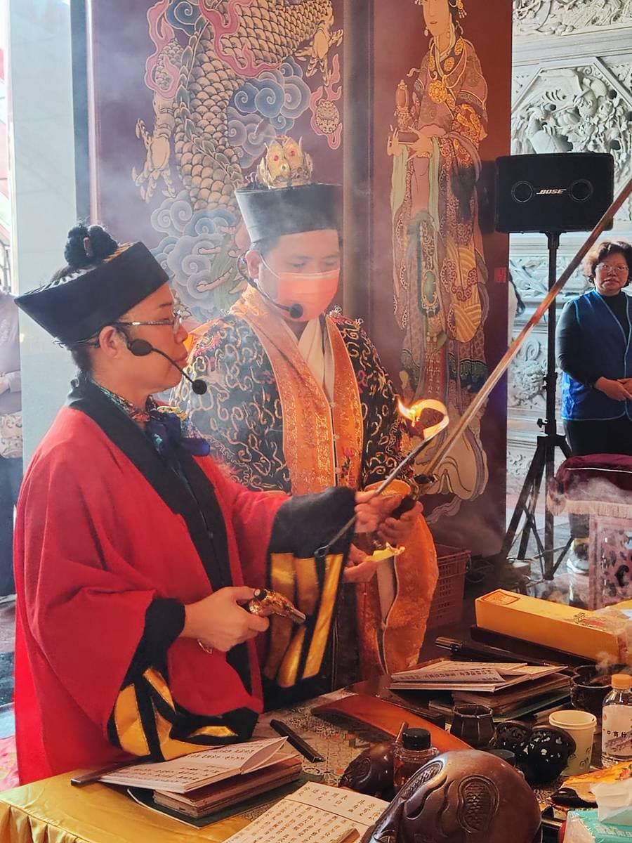 鳳凰山慈聖宮神威顯赫,真武劍光耀玉窩宮祝壽法會